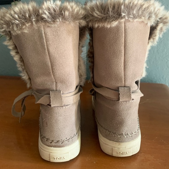 TOMS Vista suede boot lined with faux fur- Women’s 7 US - Picture 2 of 6